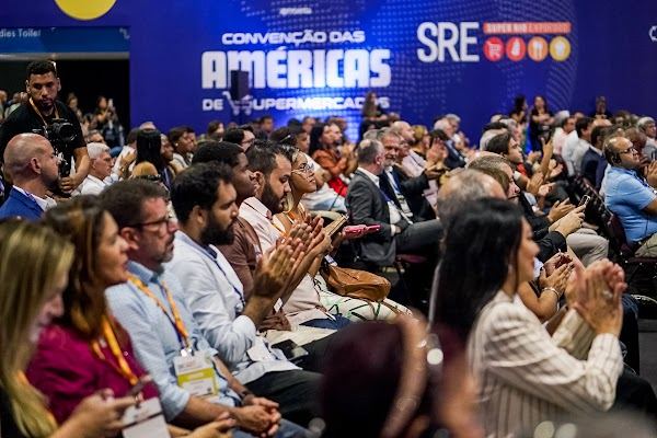 Packed audience at the convention